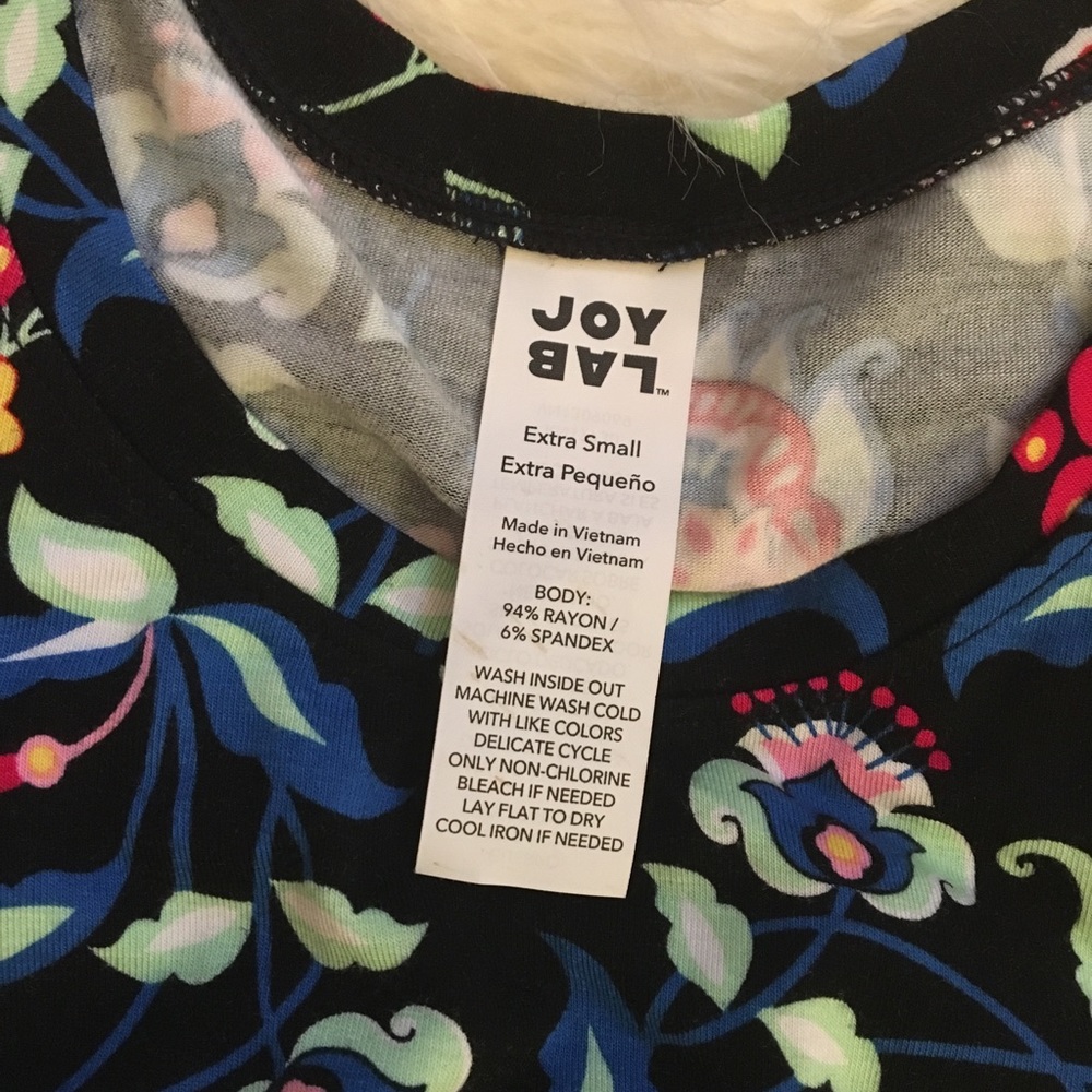 JoyLab | Boho Pattern Knot-Front Crop Top - Picture 3 of 4